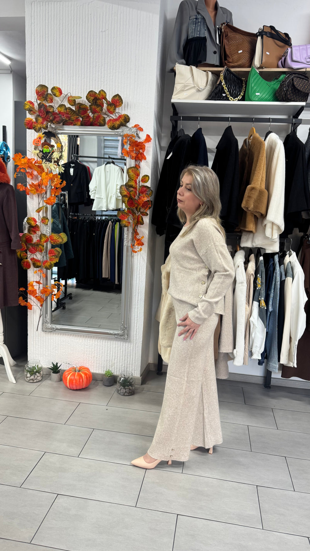 Compleu bej din tricot – Bluza și pantaloni wide leg