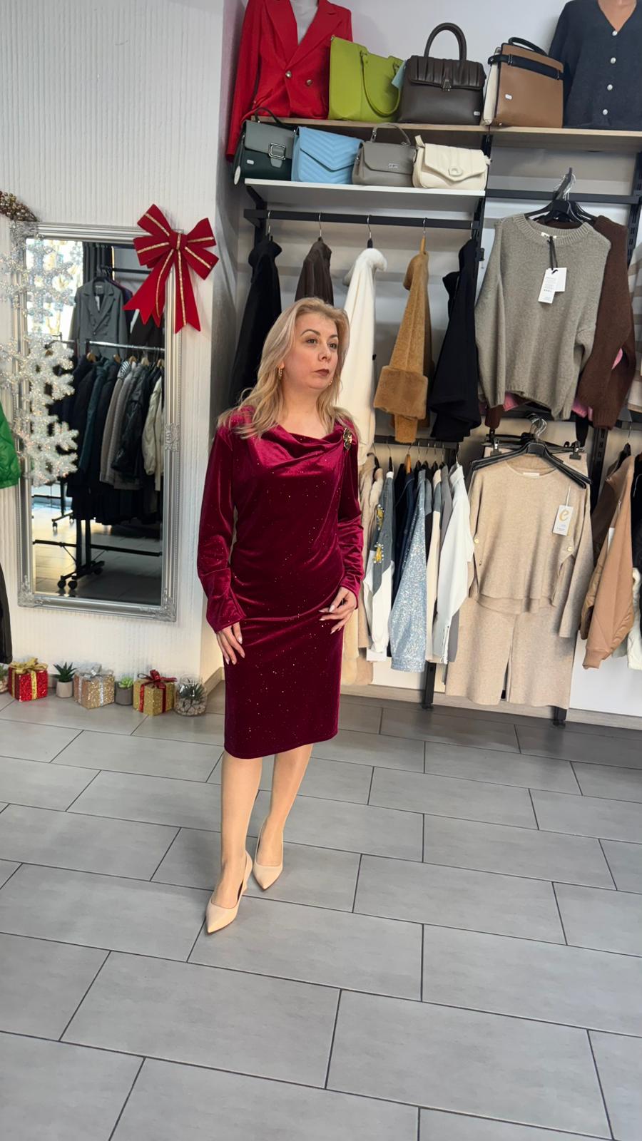 Rochie catifea vișinie cu sclipiri fine