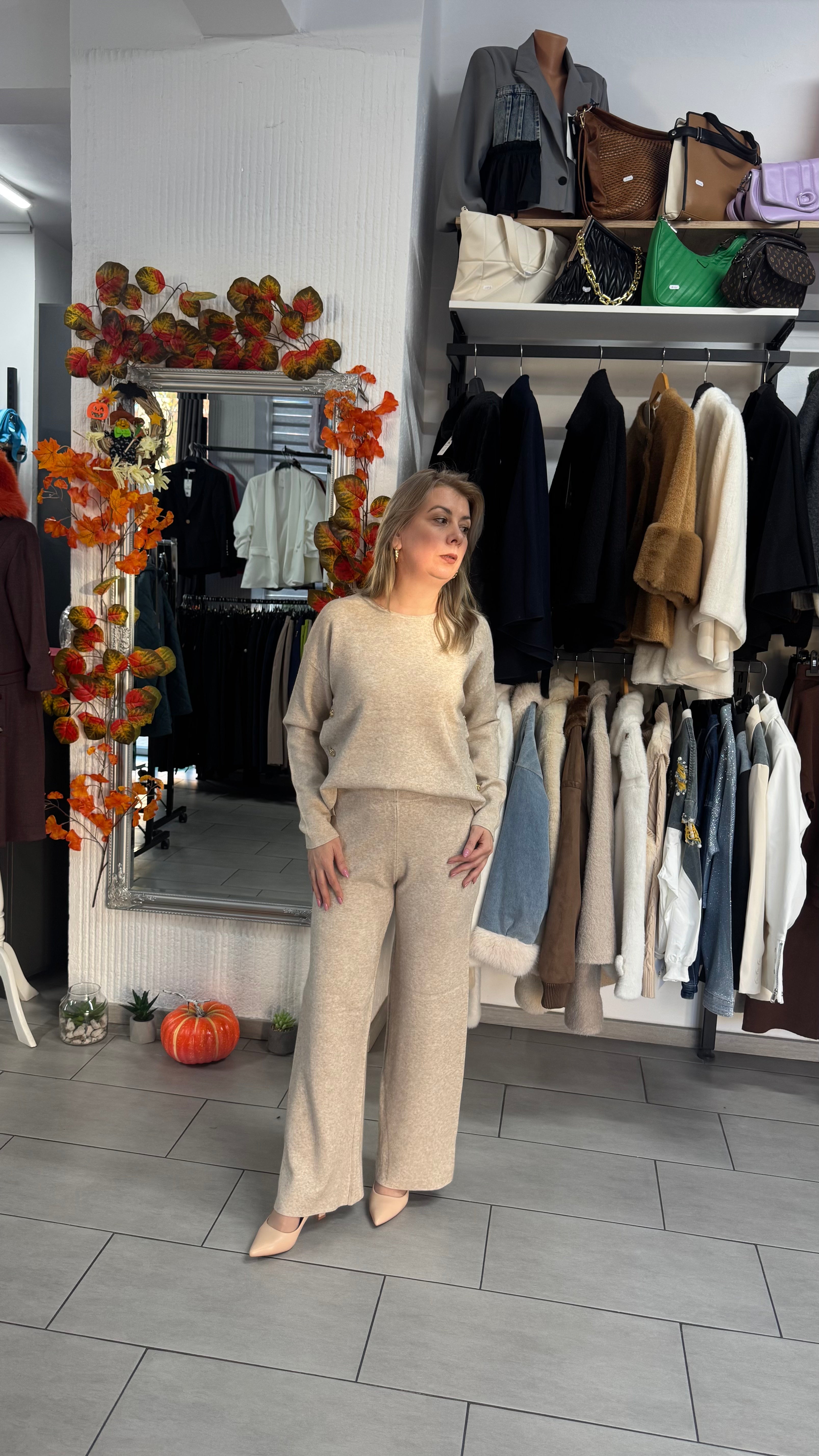 Compleu bej din tricot – Bluza și pantaloni wide leg