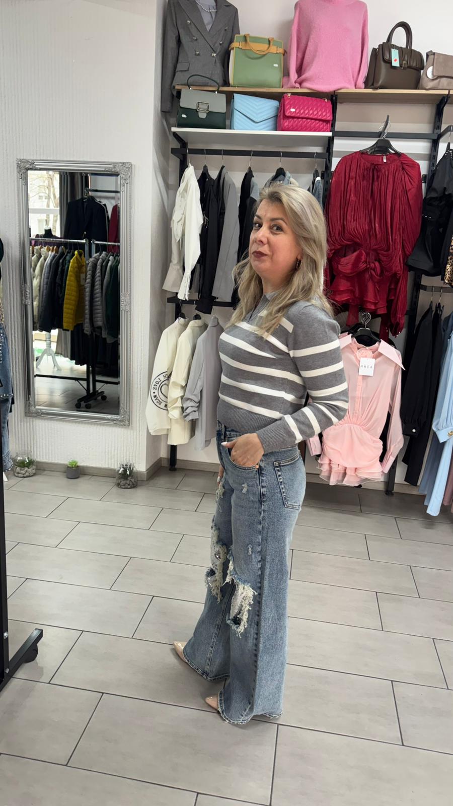 Blugi damă wide leg cu aplicații paiete – denim premium