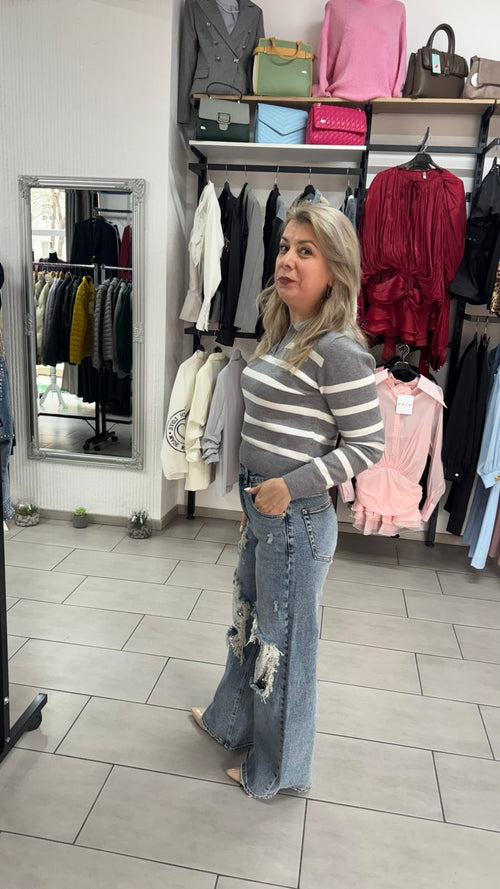 Blugi damă wide leg cu aplicații paiete – denim premium