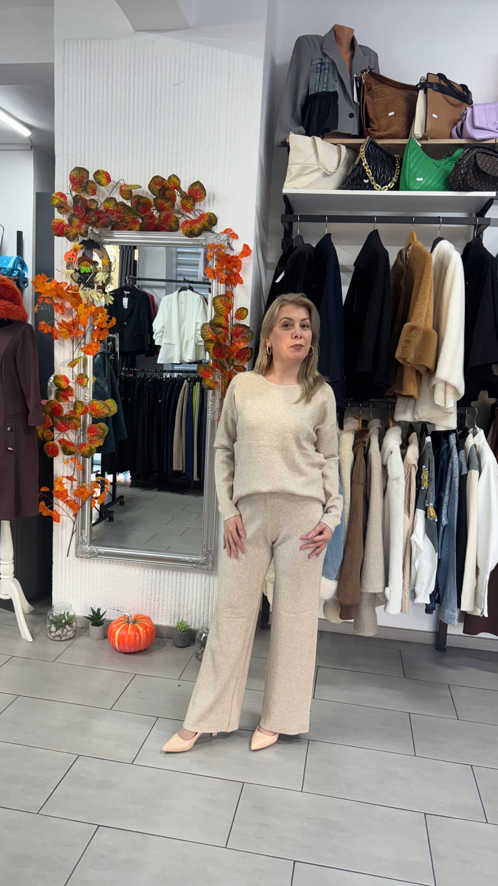 Compleu bej din tricot – Bluza și pantaloni wide leg