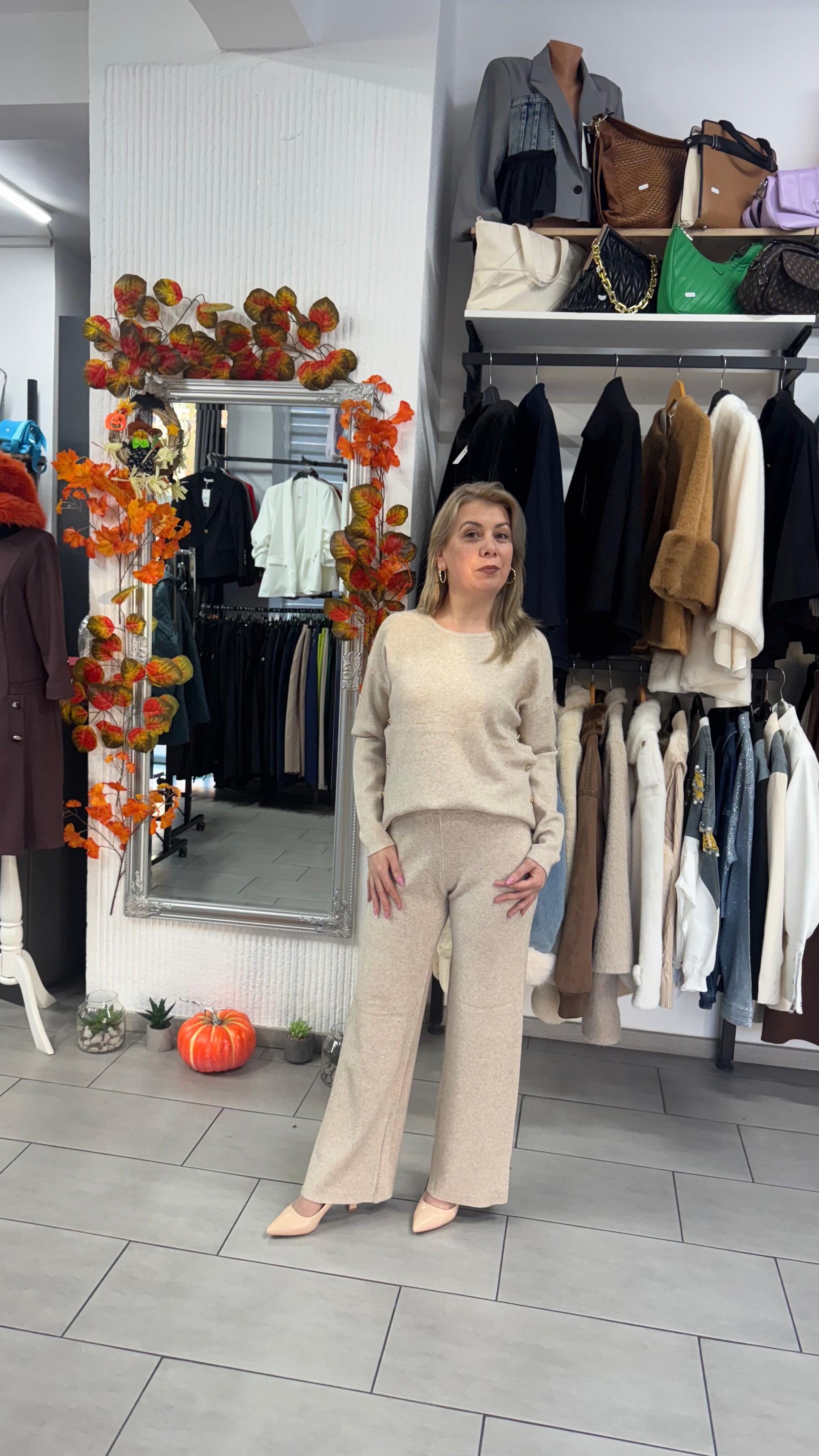Compleu bej din tricot – Bluza și pantaloni wide leg