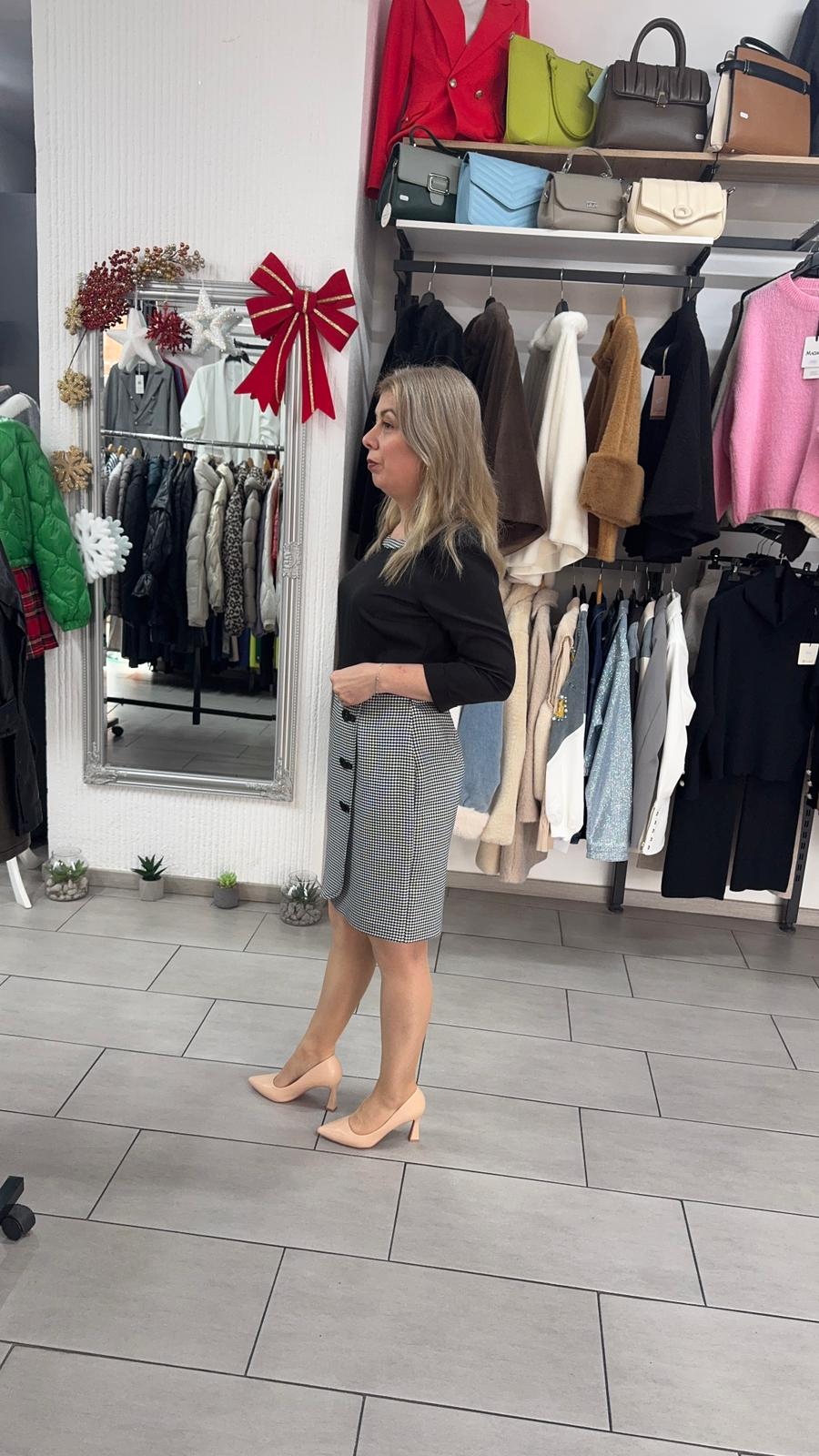 Rochie office în două culori cu fustă în carouri fine