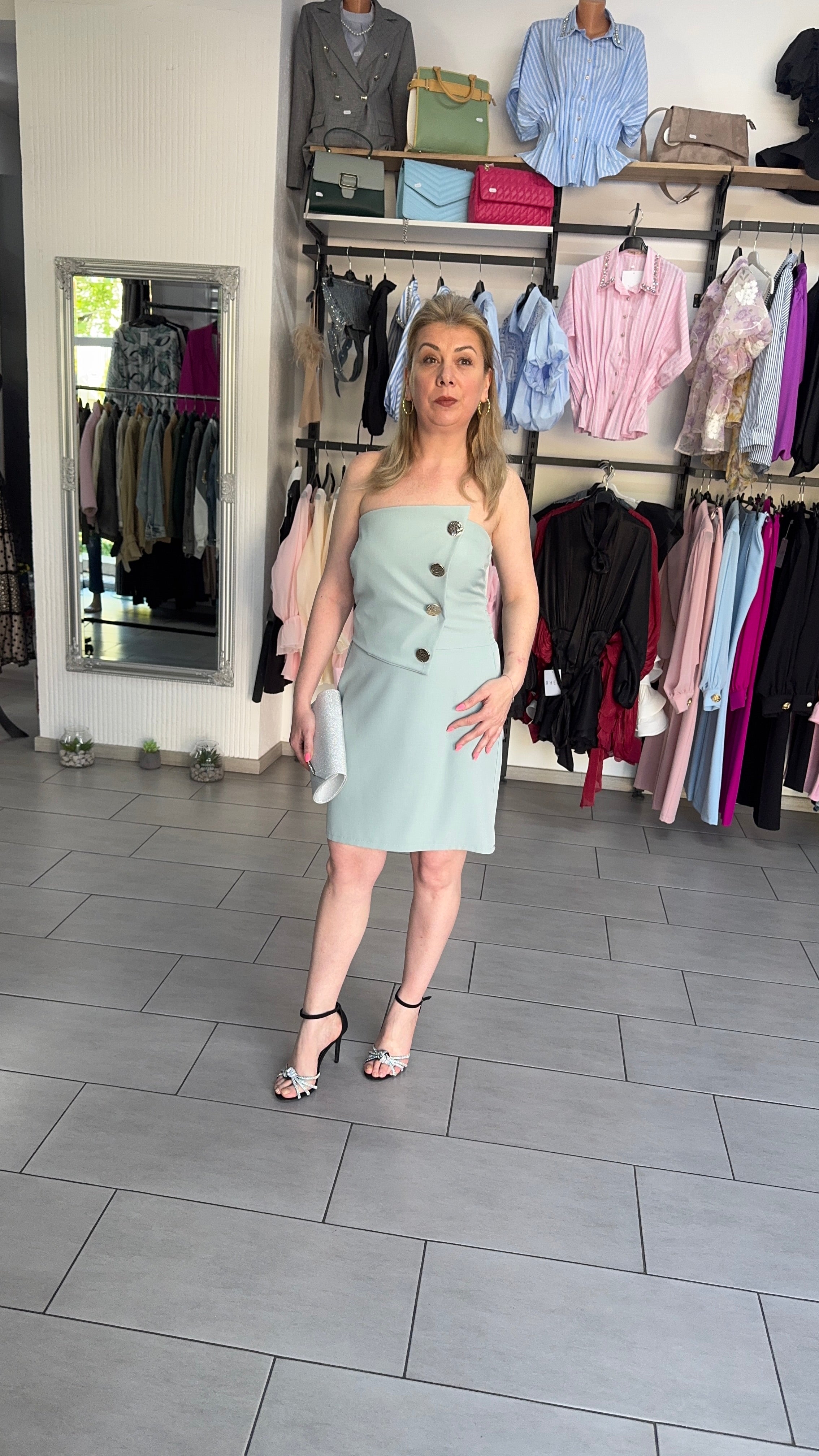Rochie Mini Bandeau Verde Mint cu Nasturi Aurii