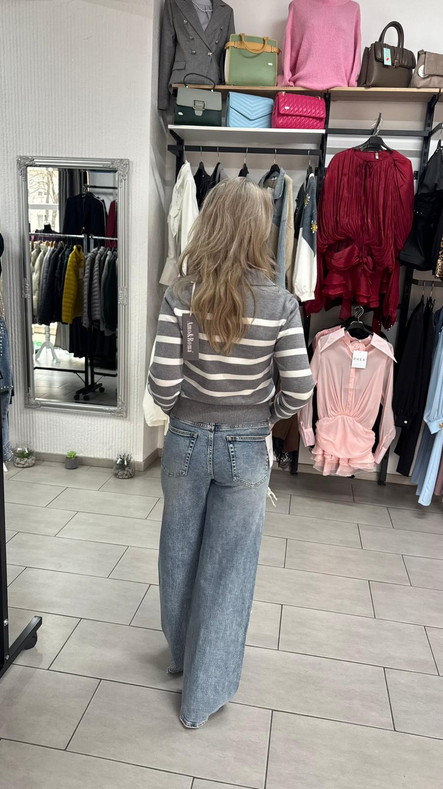 Blugi damă wide leg cu aplicații paiete – denim premium