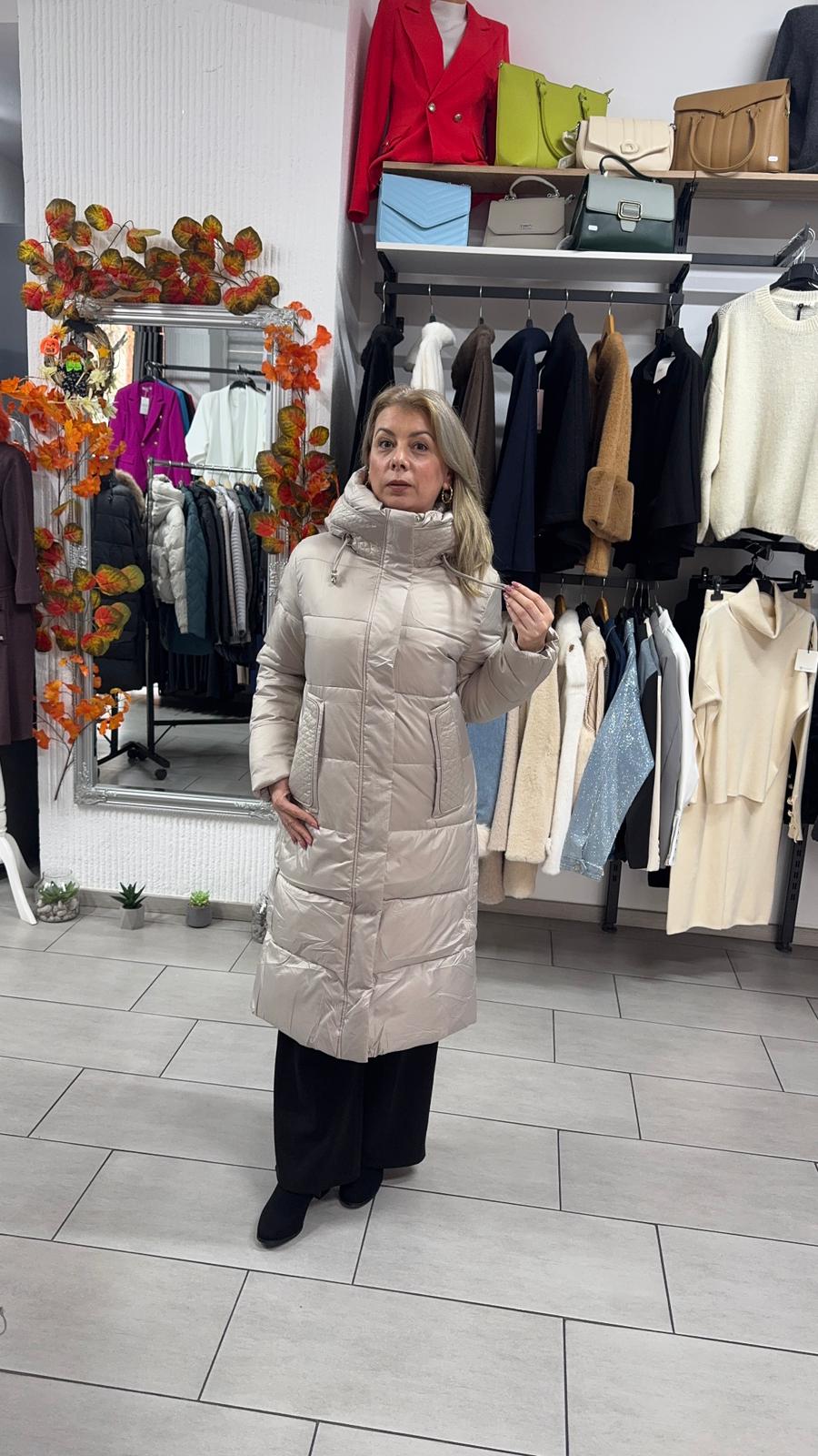 Geacă lungă bej cu glugă