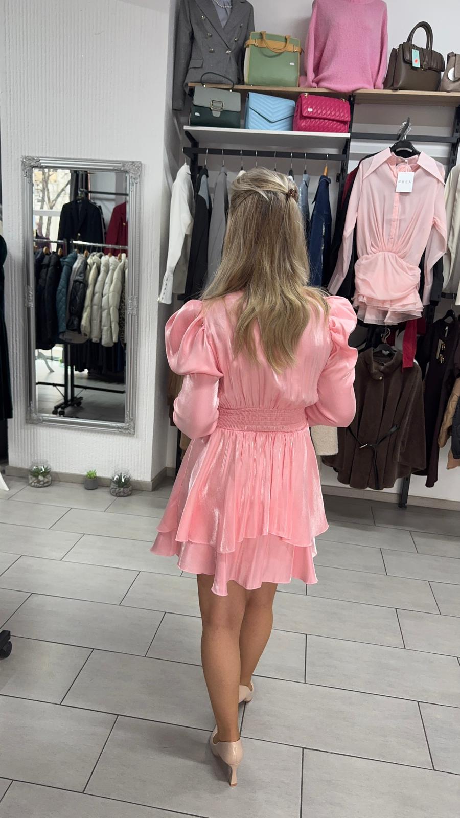 Rochie elegantă roz pudră cu volane și curea în talie