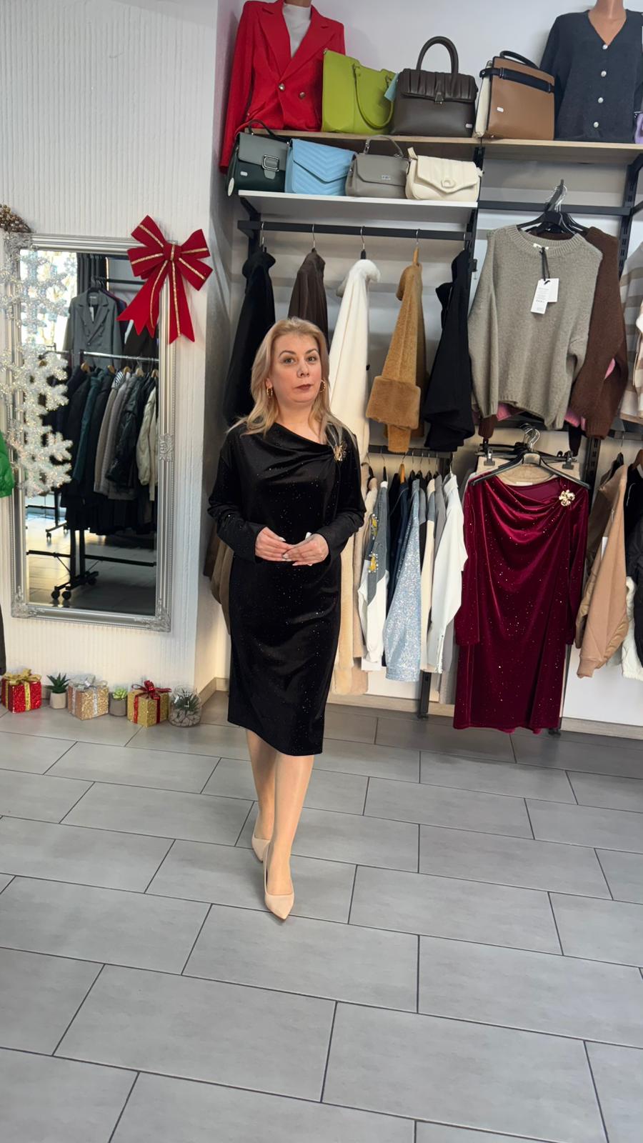 Rochie catifea neagră cu sclipiri fine