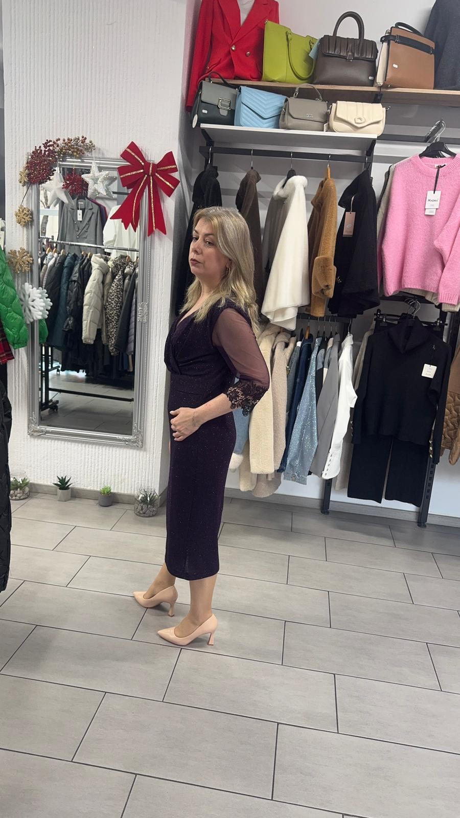 Rochie midi mov închis cu sclipici și mâneci din tull