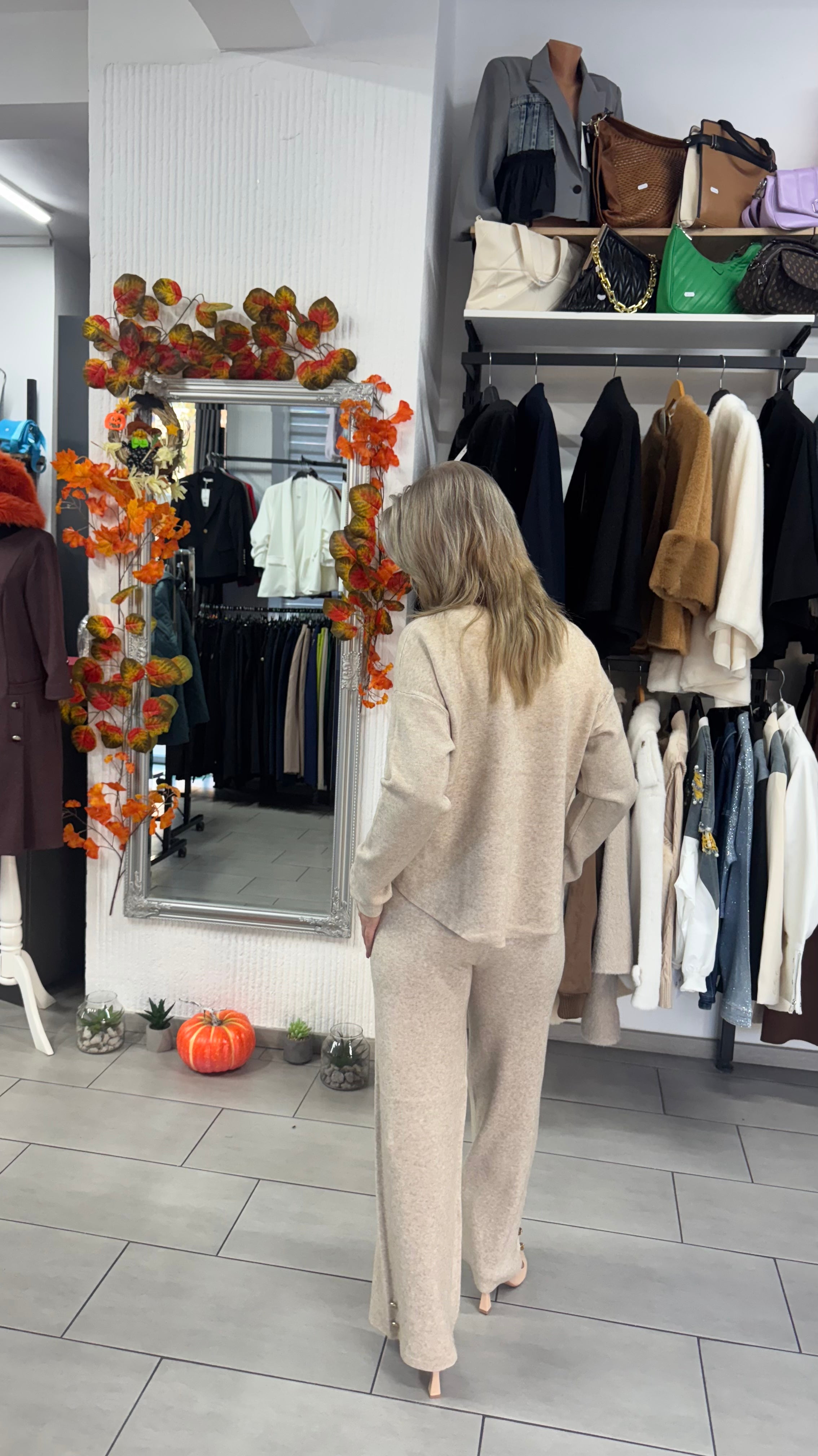 Compleu bej din tricot – Bluza și pantaloni wide leg