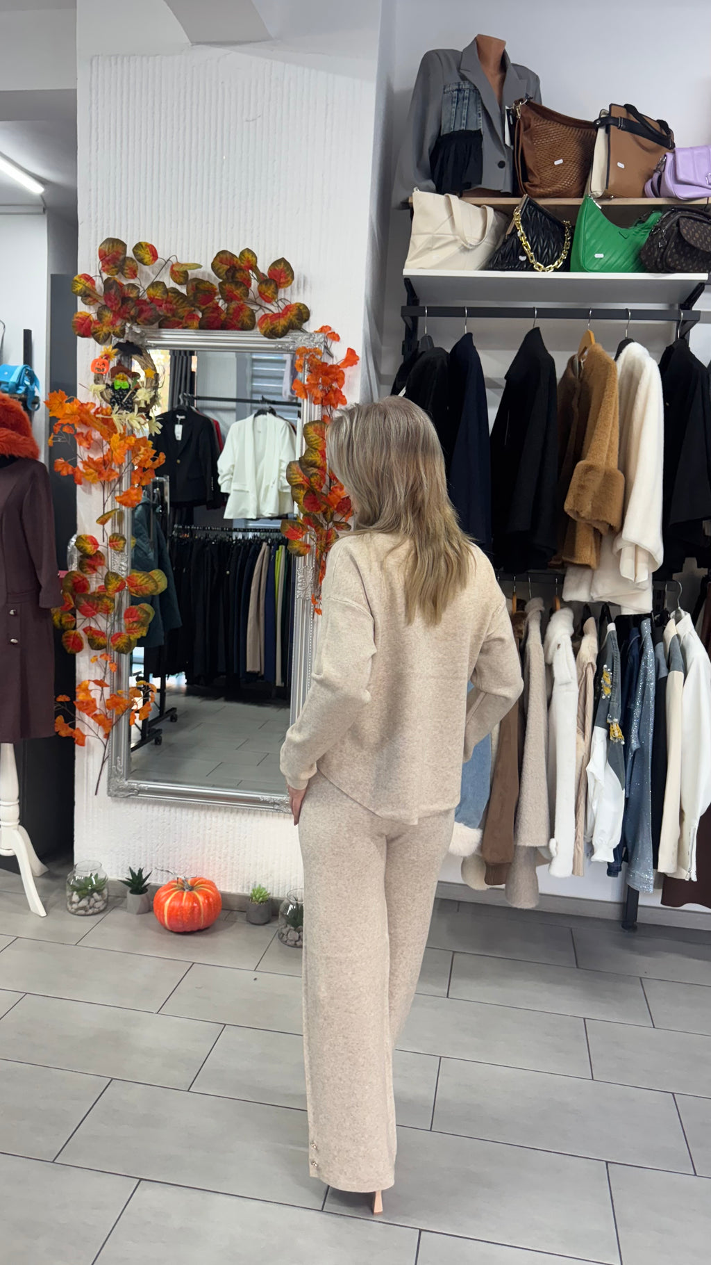 Compleu bej din tricot – Bluza și pantaloni wide leg