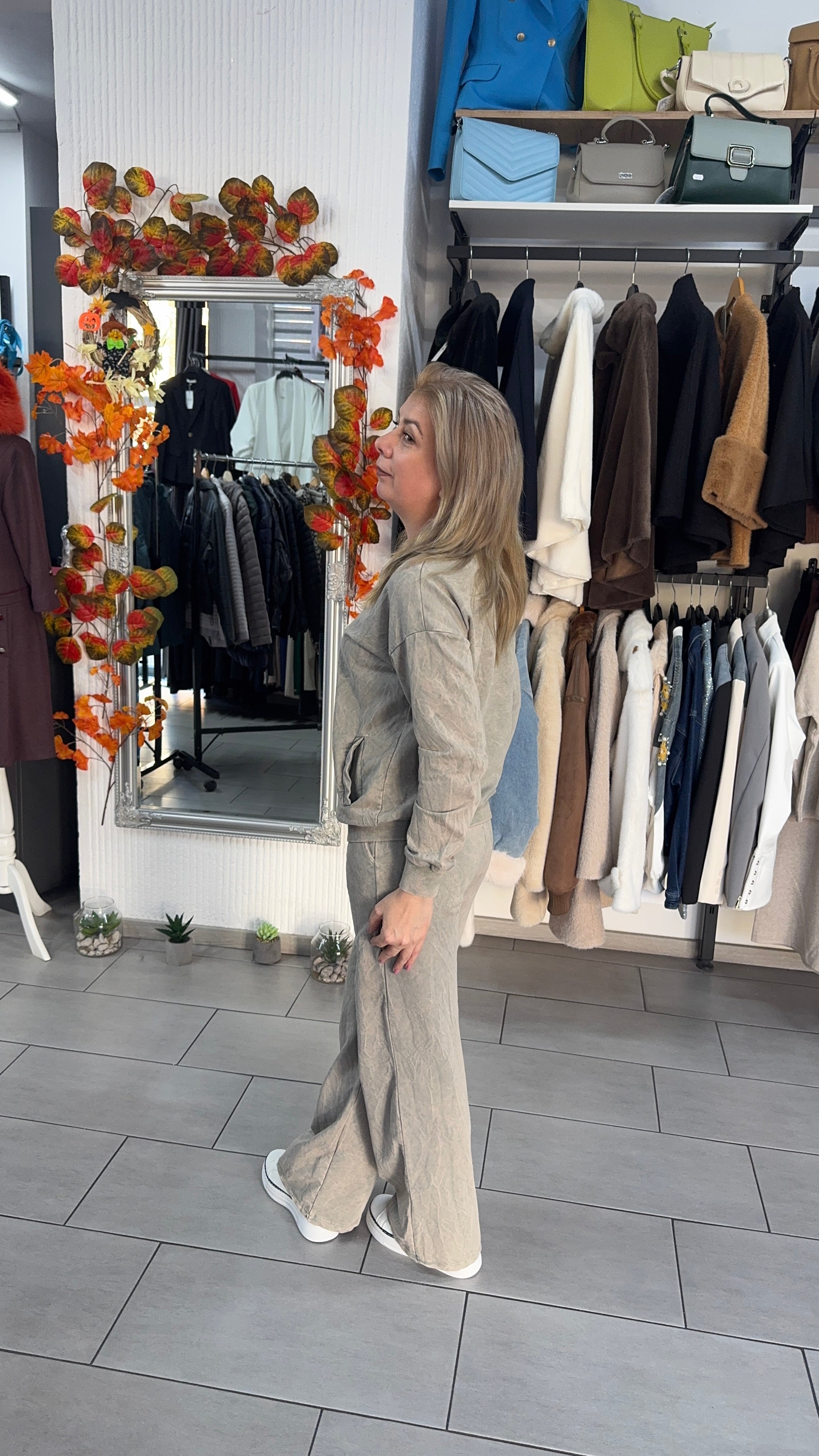 Compleu din bumbac bej cu fermoar