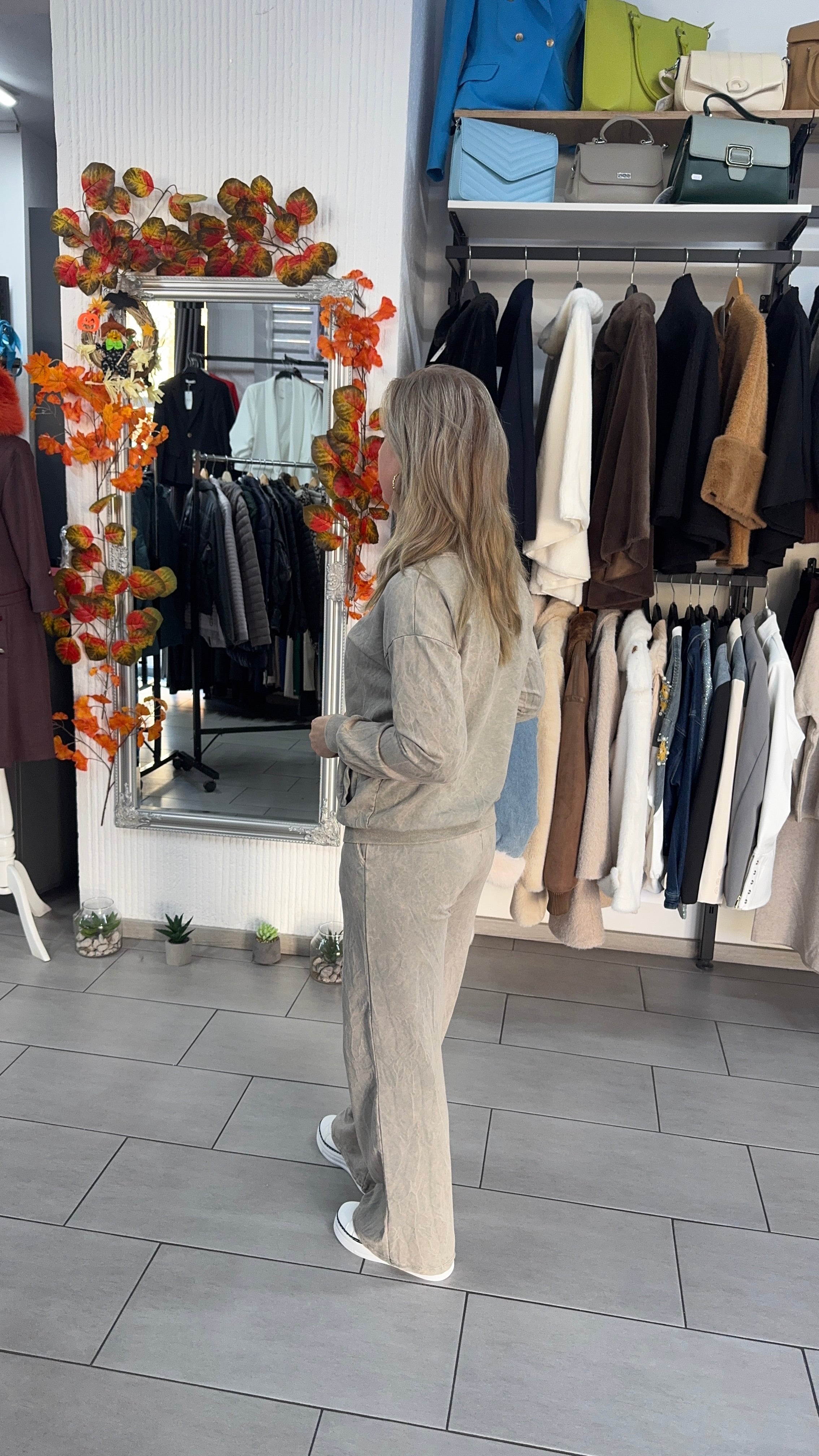 Compleu din bumbac bej cu fermoar