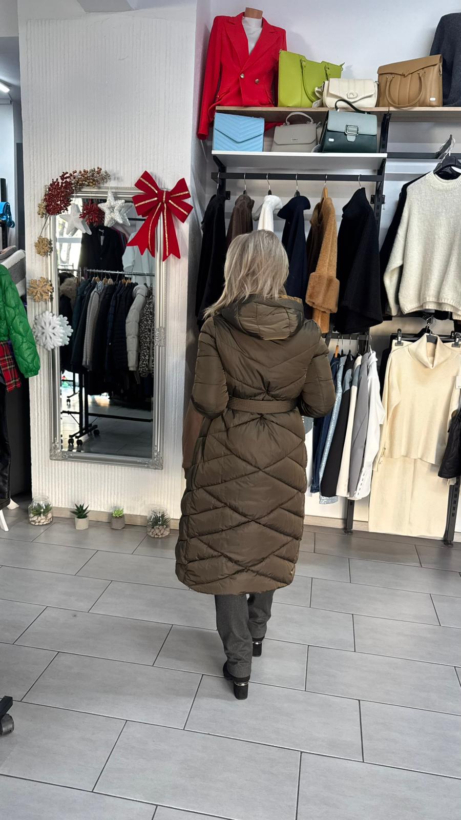 Geacă lungă kaki cu cordon și guler înalt