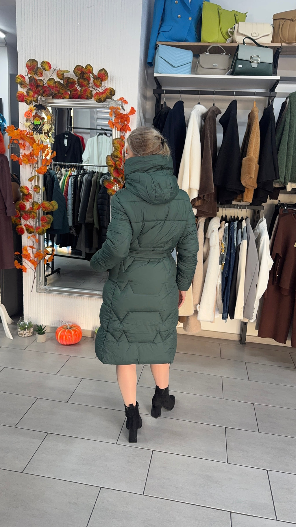 Geacă lungă matlasată verde închis