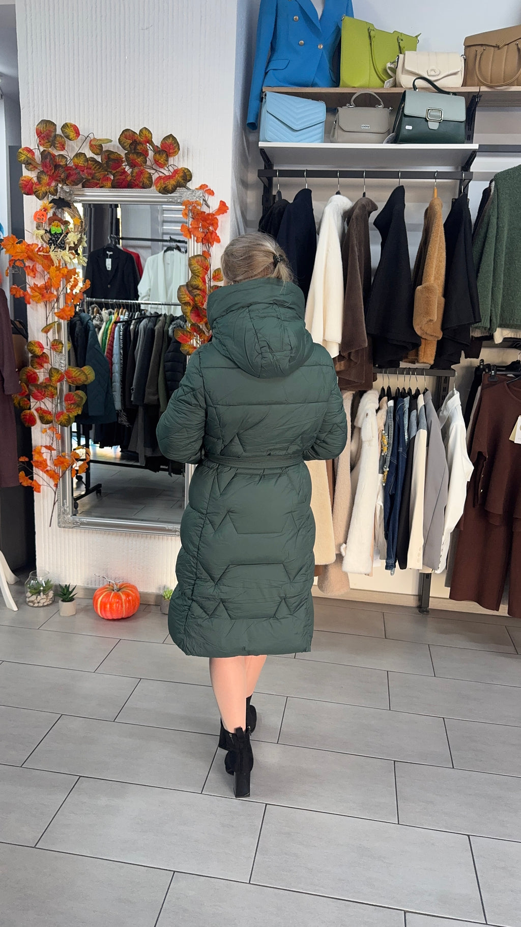 Geacă lungă matlasată verde închis