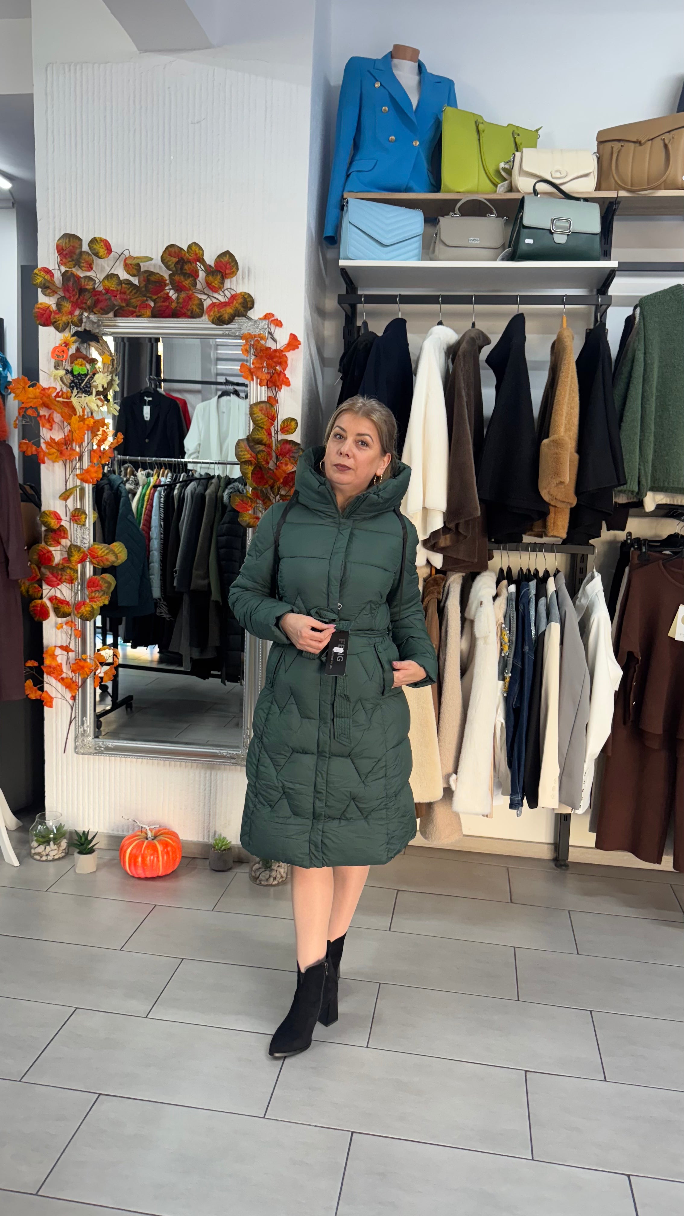 Geacă lungă matlasată verde închis