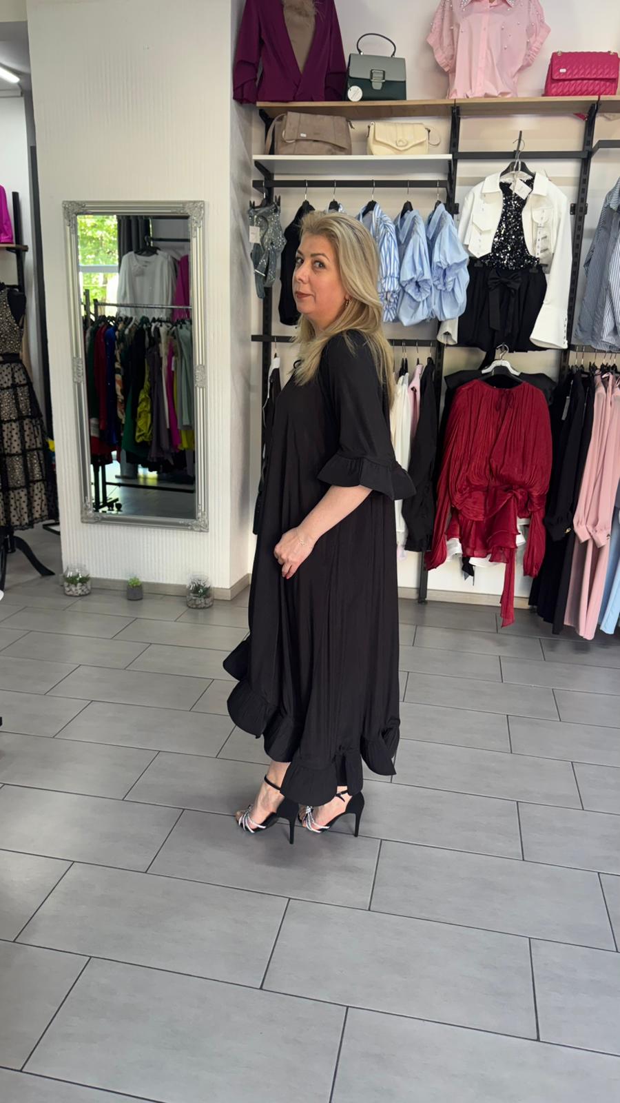 Rochie Midi Neagră Oversize cu Volane și Șnur la Decolteu