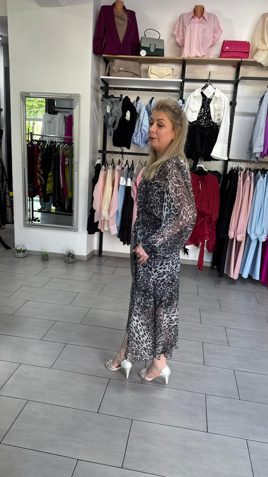 Rochie Midi din Voal cu Print Leopard Gri, Decolteu în V și Mâneci Lungi cu Volănașe